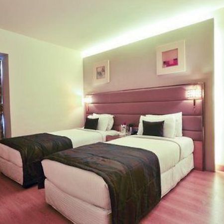 Middleton Inn Колката Екстериор снимка