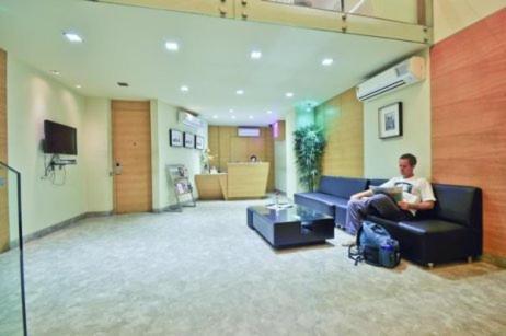 Middleton Inn Колката Екстериор снимка