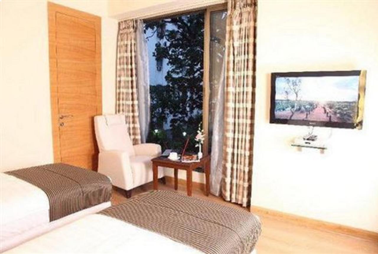 Middleton Inn Колката Екстериор снимка